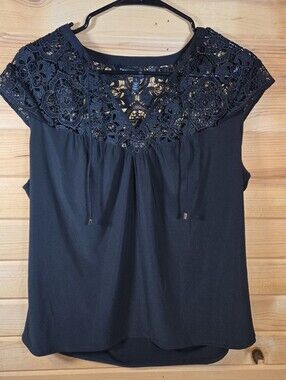 White House Black Market WHBM Intricate Lace Yoke Top Women's Large Black Boho